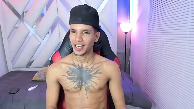 kai_storm77's Webcam Show