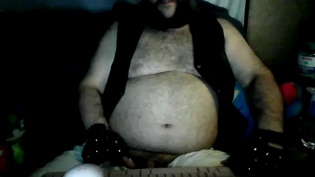 BriTheTopBear's Live XXX Chat