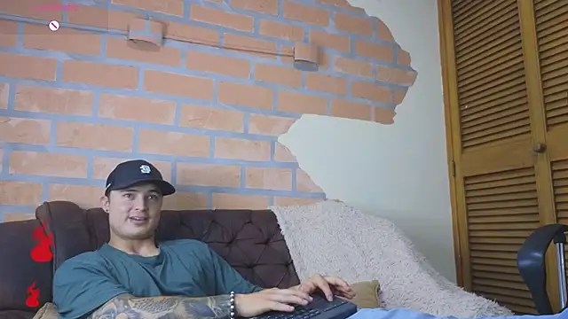 Živá kamerová sex show Alexander_ferre