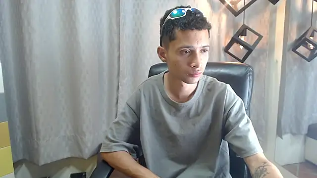 LucassSmith11 Webcam show