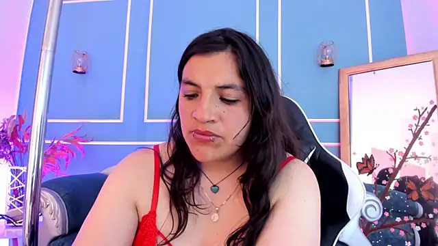 TaraTaylorr's Live XXX Chat