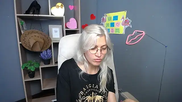RubyDaviss Adlı Modelin Canlı XXX Sohbeti