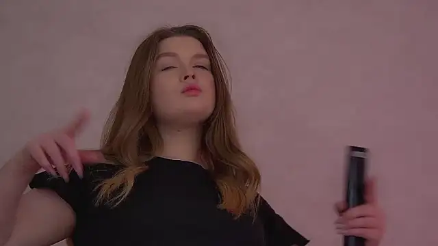 XXX chat uživo modela CrystalLyons