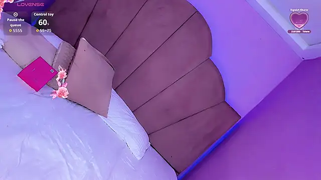 Babyuriel211's Webcam Show