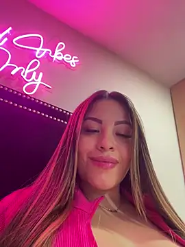 sexyyykloee's Live XXX Chat