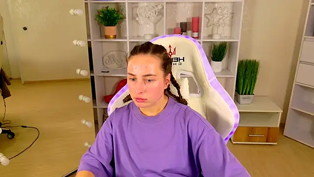 Онлайн чат XXX NadinnL