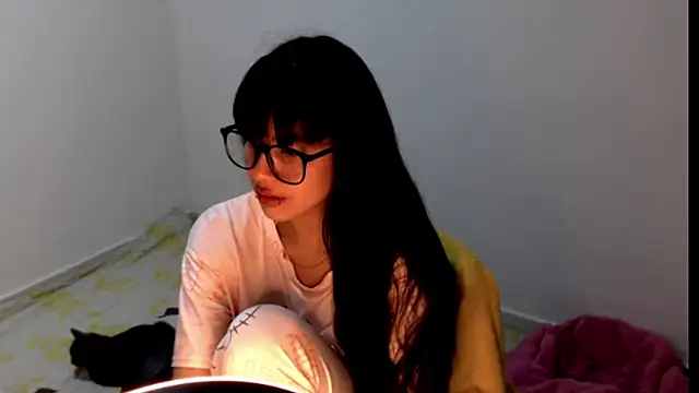 Chat +18 de meganmiauu ao vivo