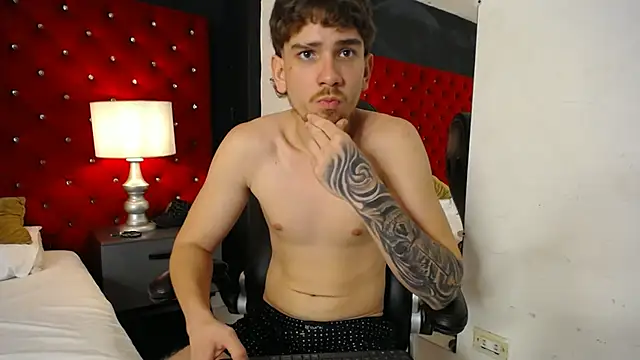 Show modela Stefano_Moretti na web-kameri