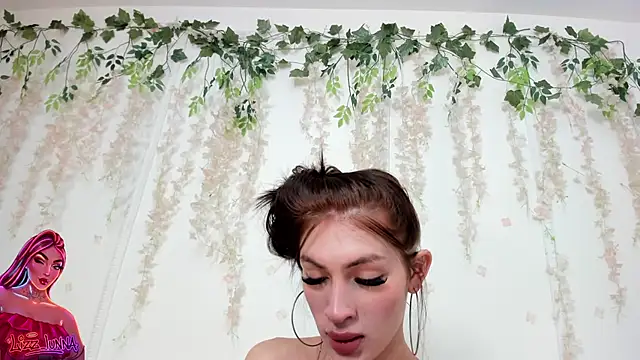 lizz_lunna's Webcam Show
