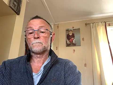 Moonraker64 Webcam Show