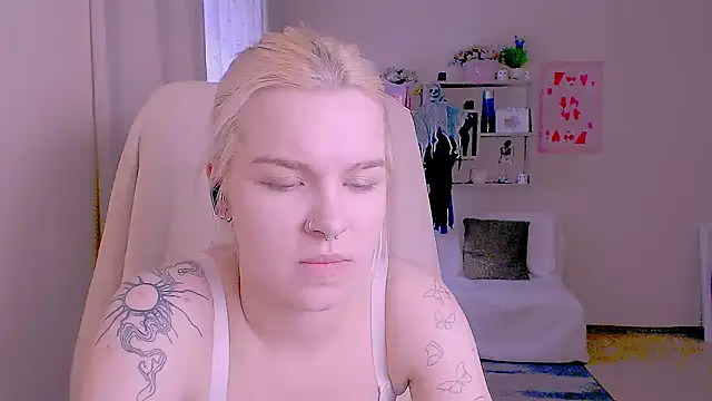 دردشة Hot_Blonda الجنسية المباشرة