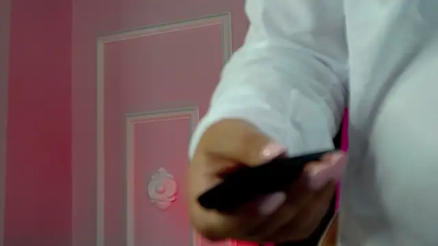 Sembang XXX Secara Langsung EssenaMonroe