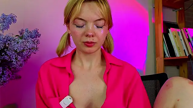 Онлайн чат XXX MelinaBunnyyy