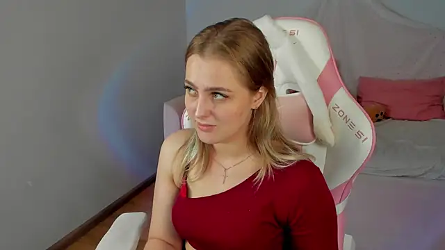 XXX chat uživo modela EllaBells