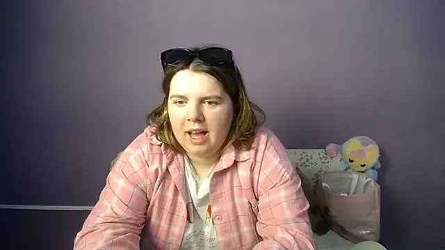 Chat +18 de so_shy ao vivo