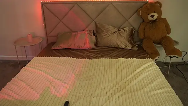 IsabelleDiorr Chat XXX in diretta