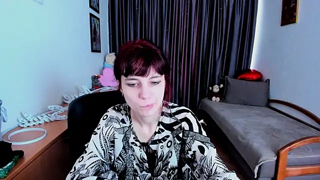 MiniLysii's Live XXX Chat
