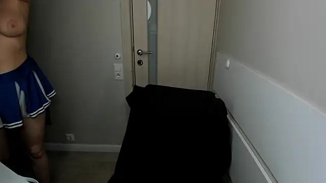 JuliaBusty's Live Chat Room