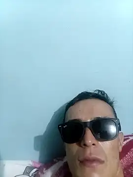 Show de lacone1028 na webcam