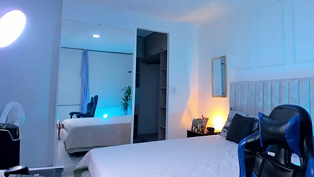XXX chat uživo modela allison_mc