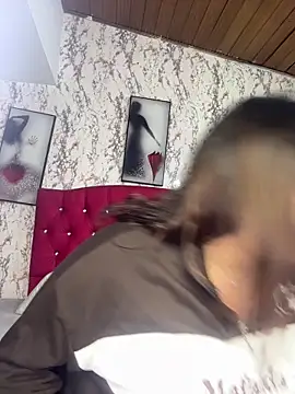Larissa_Antonella 即時 XXX 聊天