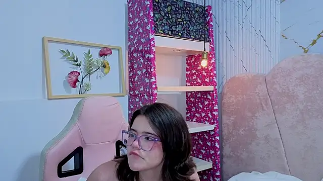 Alexa_Missfortune Adlı Modelin Canlı XXX Sohbeti