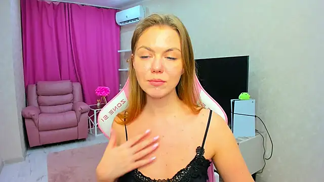 Strawberrye's Live XXX Chat