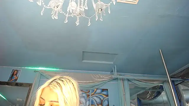 ADRIANNA_FOX Live XXX Chat
