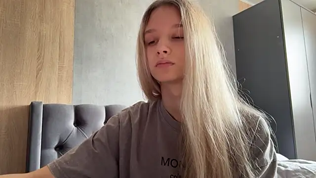 Tiffany_Blom's Webcam Show