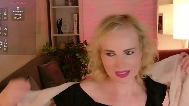 Sandra_Kind's Live XXX Chat