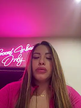 sexyyykloee élő XXX-chatje