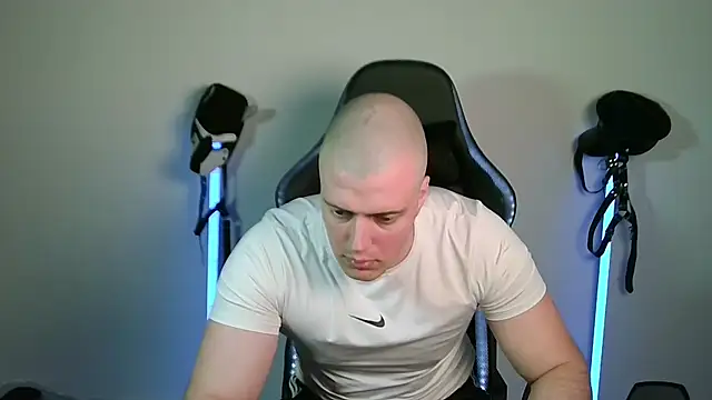 Bigbaald Live XXX-Chat