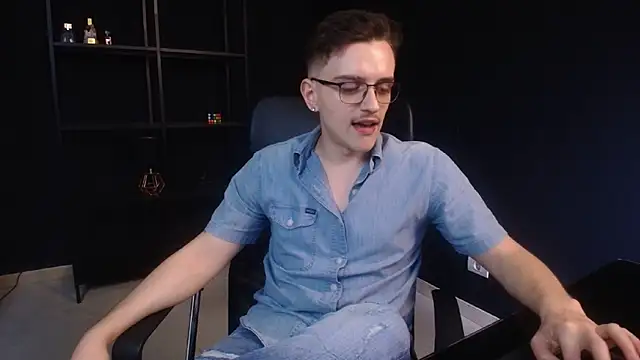 Chat XXX ao vivo de FelixStarkk