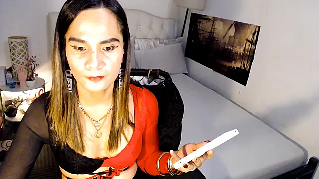 NinaDOM4CUM – Kamerová šou