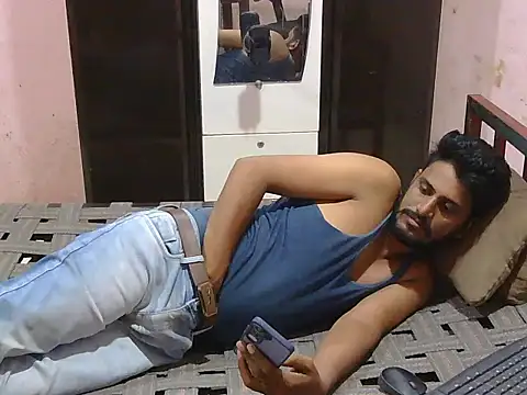 XXX chat uživo modela HotXKrish