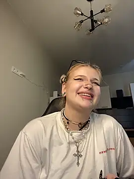 DriveThruCiri's Live XXX Chat