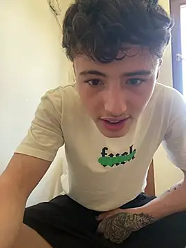 denysio89's Live XXX Chat