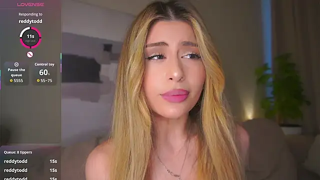 GeorginaHarn élő XXX-chatje