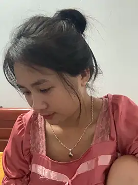 Czat XXX na żywo – LittleSun_