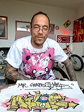 Mr_Graffitimile 在線直播表演