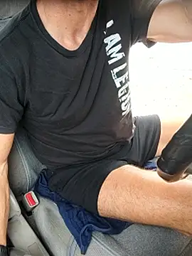 GreekGuyOutdoors live XXX chat