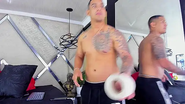 Živý XXX chat Damian09_