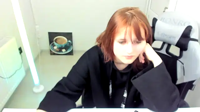 GoldenKissn Live XXX chat