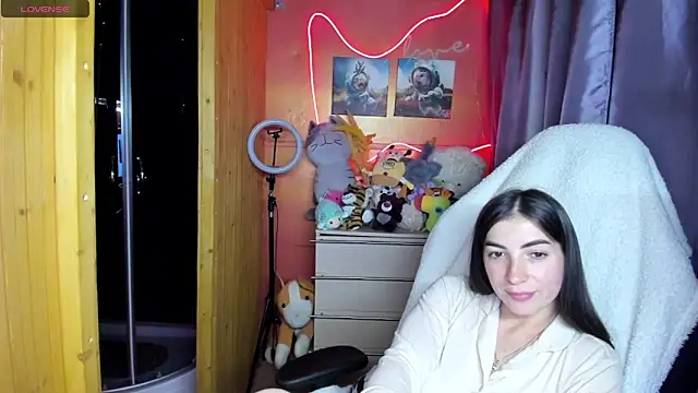 دردشة Fiery_Brunette_ الجنسية المباشرة