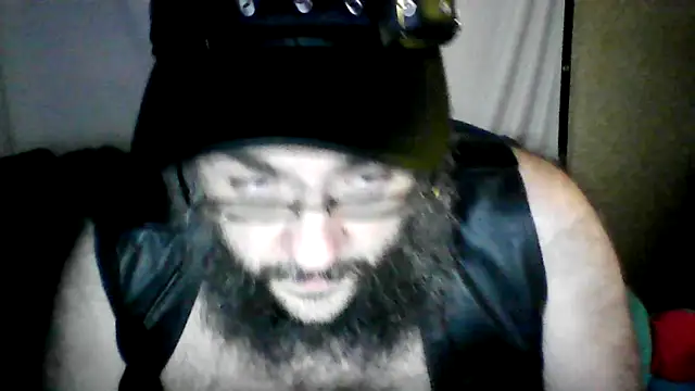 BriTheTopBearn Live XXX chat