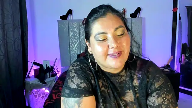 Show modela AndreaKinky na web-kameri