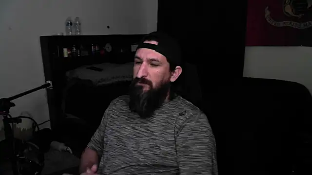 DevilPup75_ Live XXX-chat