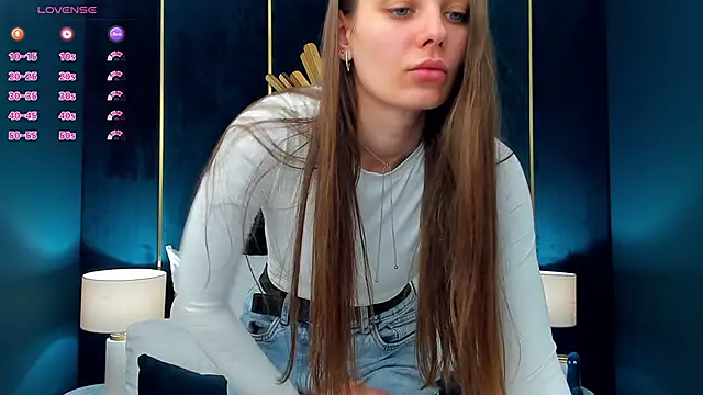 AprilWong Adlı Modelin Canlı XXX Sohbeti