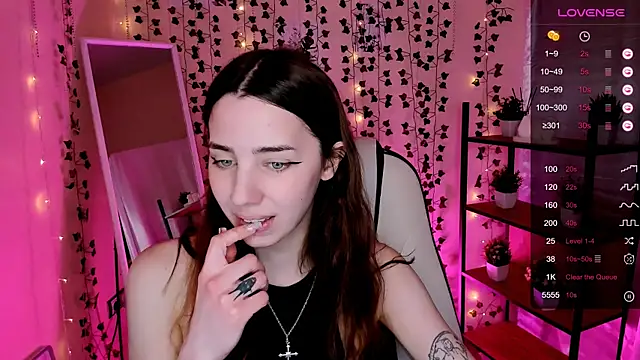 CharliGrace_'s Live XXX Chat