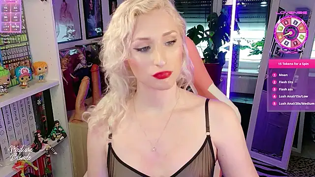 Pokazy przed kamerką – Madame_Blonde